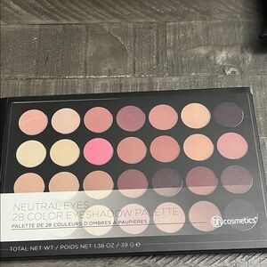 BH Cosmetics Neutral Eyeshadow Palette with Pink and Brown Tones 28 color